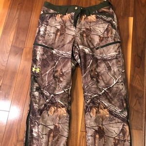 NWT Under Armour Hunting Pants (scent control)
